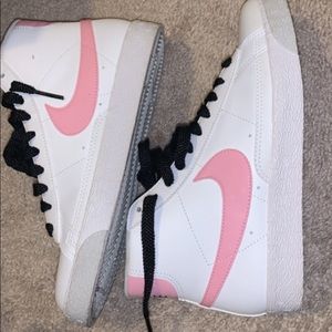 Nike blazers 7y girls grade school